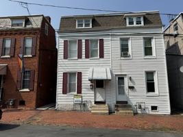 featured image of 911 Blunston St #1