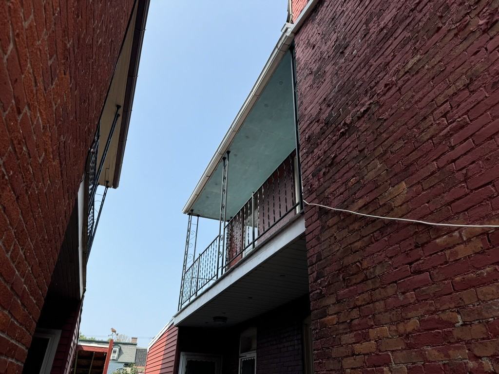 911 Blunston St #1 - Photo 3 of 42