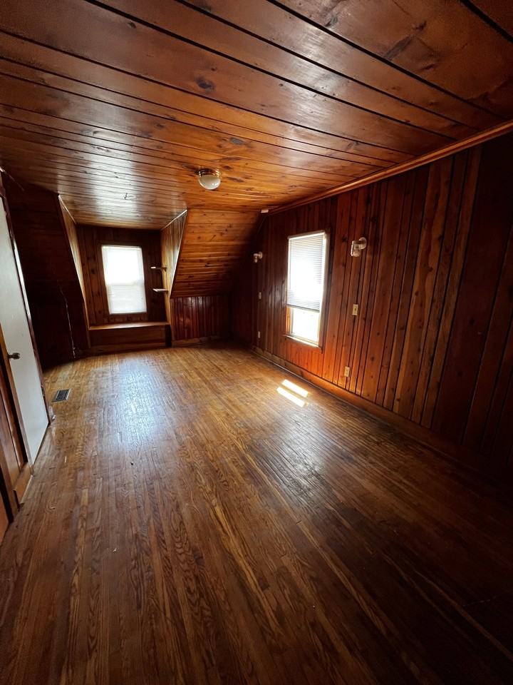 45 Hazel St #UP - Photo 3 of 12