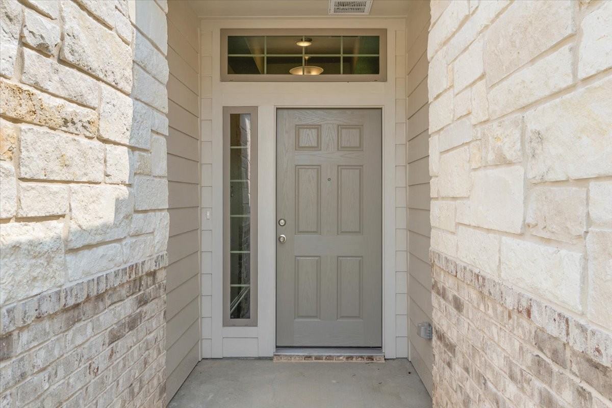 7420 Garden Glen Dr - Photo 2 of 26