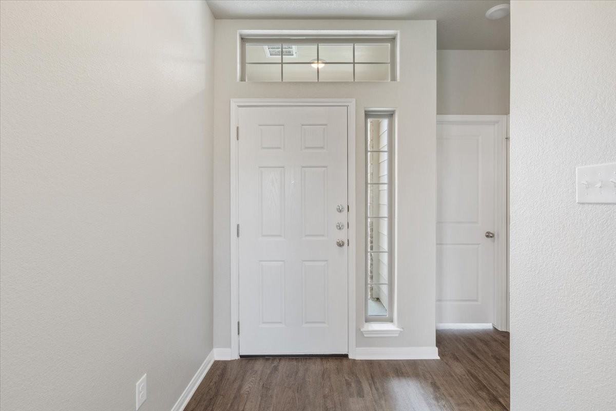 7420 Garden Glen Dr - Photo 3 of 26