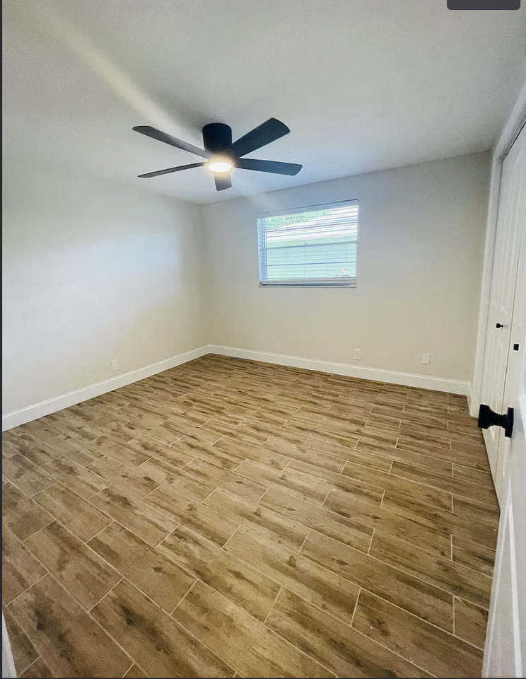 4005 N Glen Ave - Photo 4 of 17