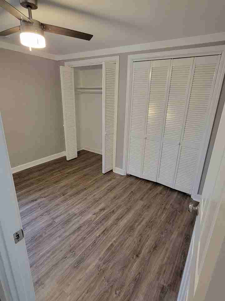 812 W 25th St #4 - Photo 7 of 12