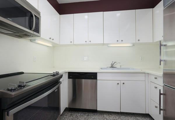 110 Marlborough St #2 - Photo 4 of 7