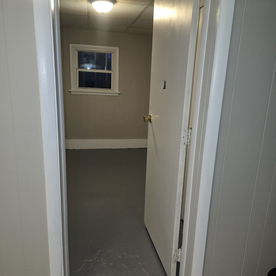 55 W Parkwood Ave #3-57 - Photo 5 of 11