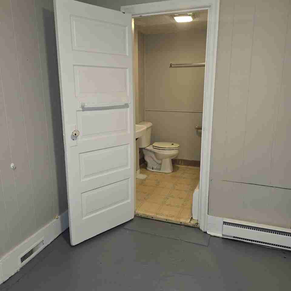 55 W Parkwood Ave #3-57 - Photo 7 of 11