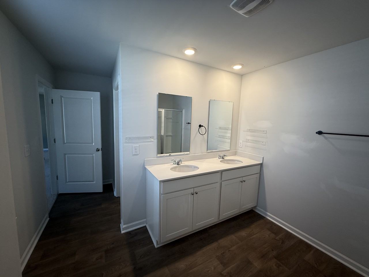 341 Bering Ln - Photo 6 of 22