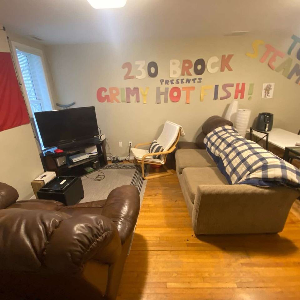 230 Brock Street - Photo 4 of 14