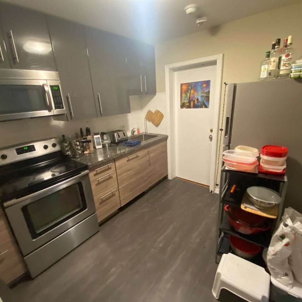 230 Brock Street - Photo 5 of 14