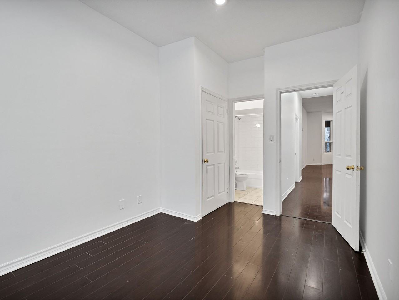 3 Spencer Ave - Photo 7 of 22