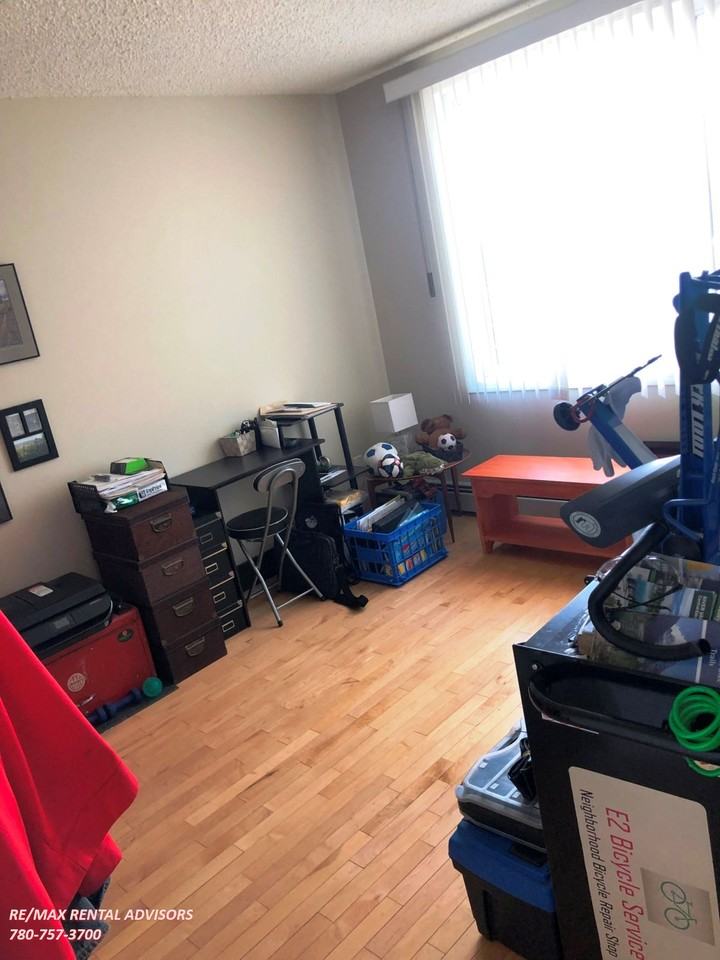 #1503 10303 105 Street Northwest - Photo 4 of 11