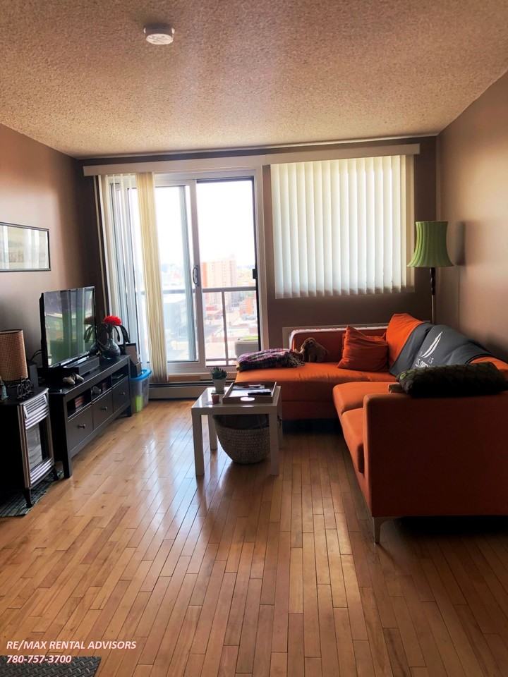 #1503 10303 105 Street Northwest - Photo 5 of 11