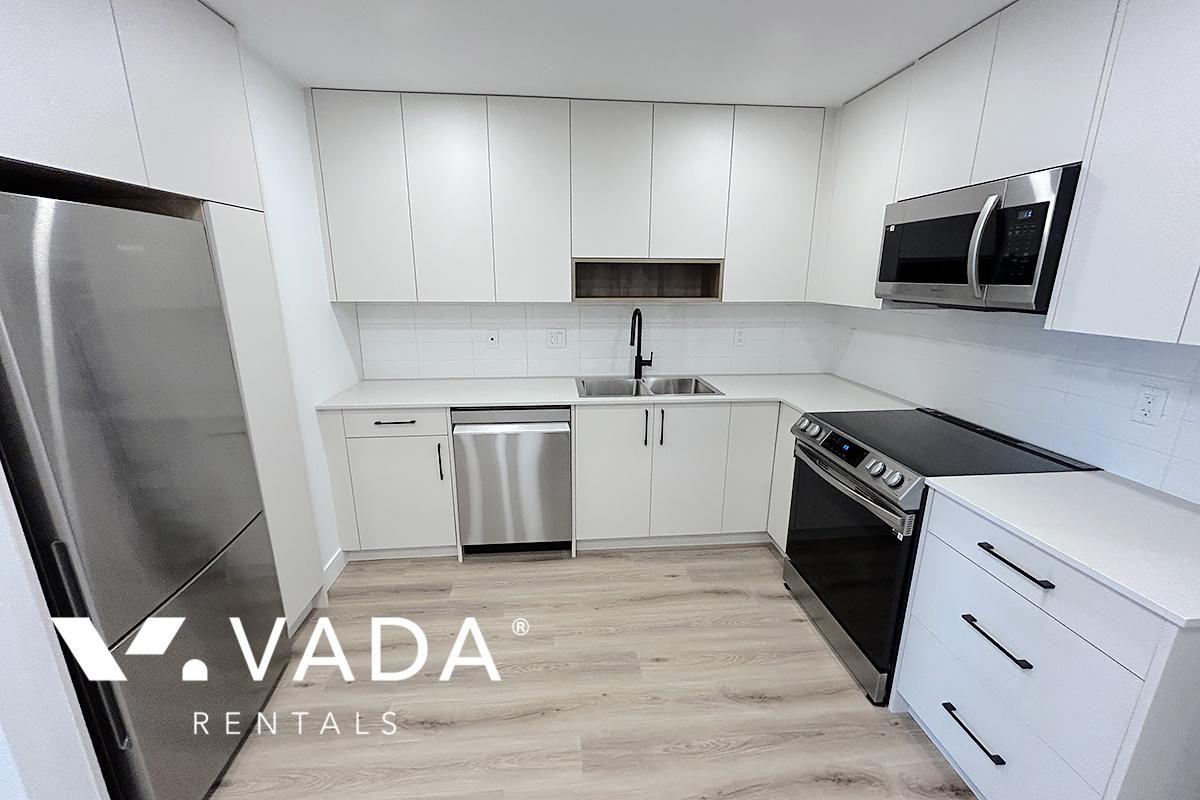 W Kingsway 2 BR APT Rentals 3068 Kingsway Vancouver: VADA - Photo 4 of 22