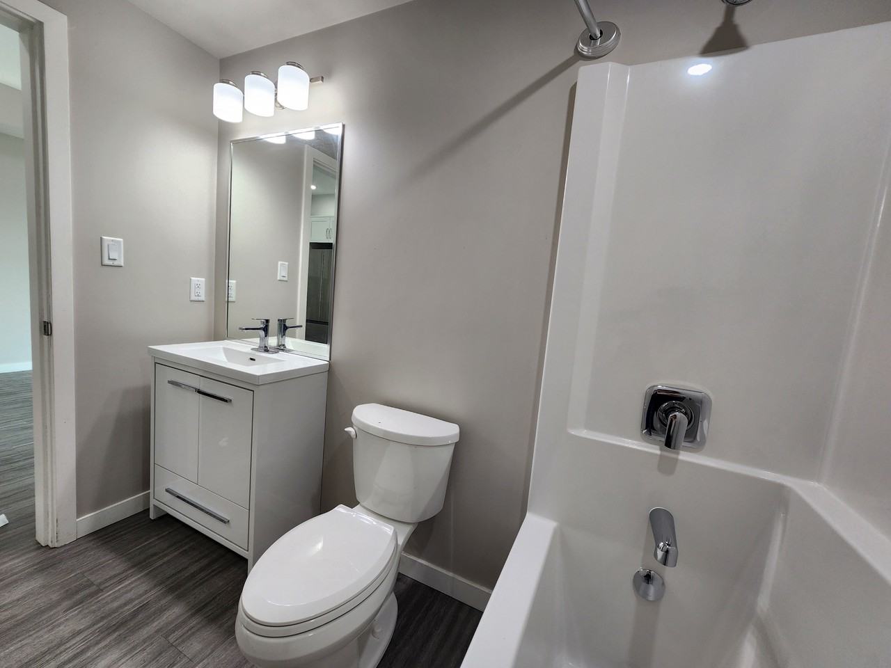 Queens Garden - Photo 7 of 50