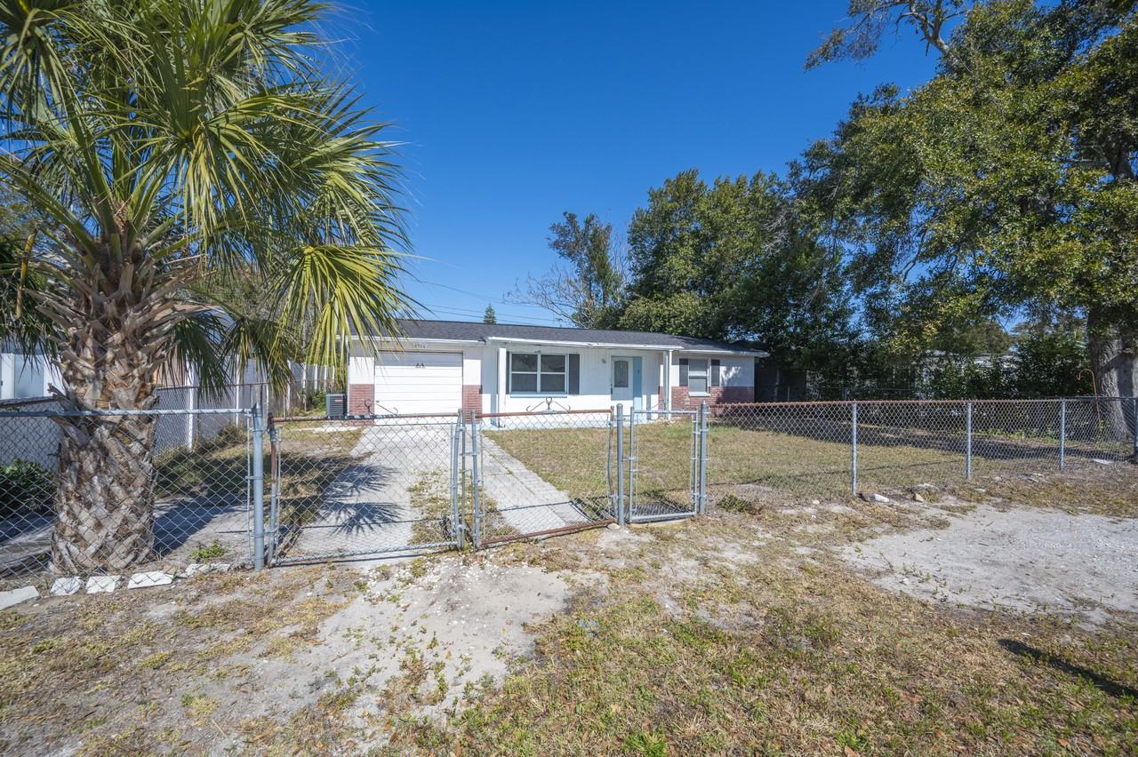 4719 Blossom Dr - Photo 3 of 24