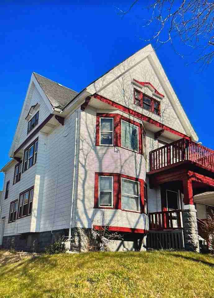 1632 N 34th St - Photo 2 of 2