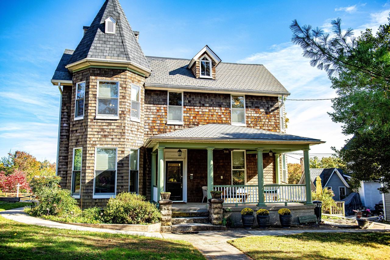 1537 S Rolling Rd #2 - Photo 2 of 4