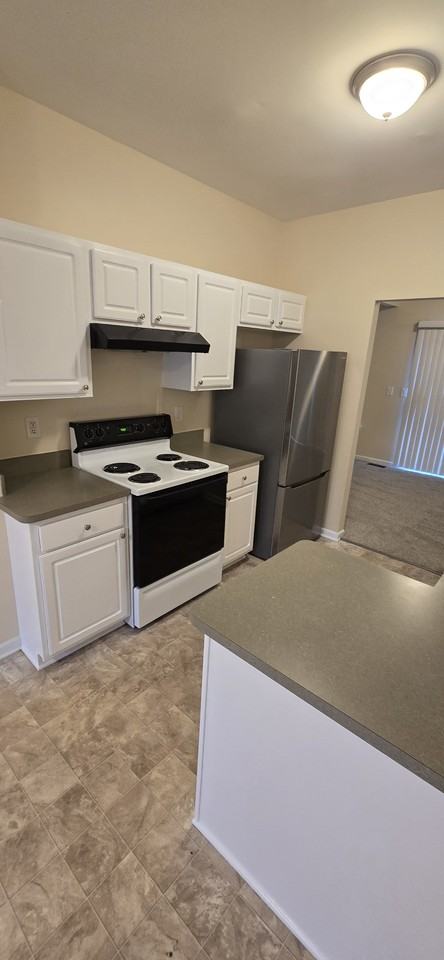 1240 University Dr - Photo 7 of 10