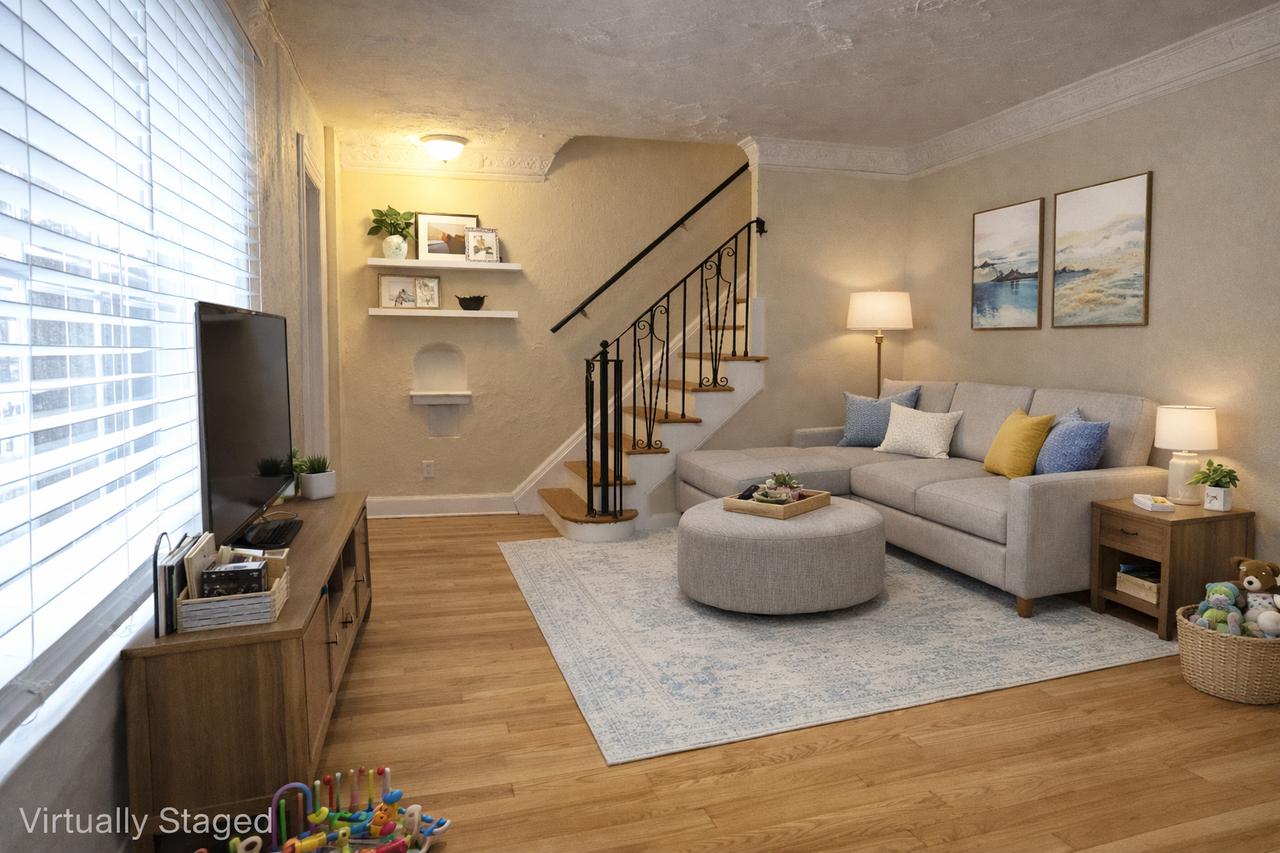 16183 Wisconsin St - Photo 3 of 14