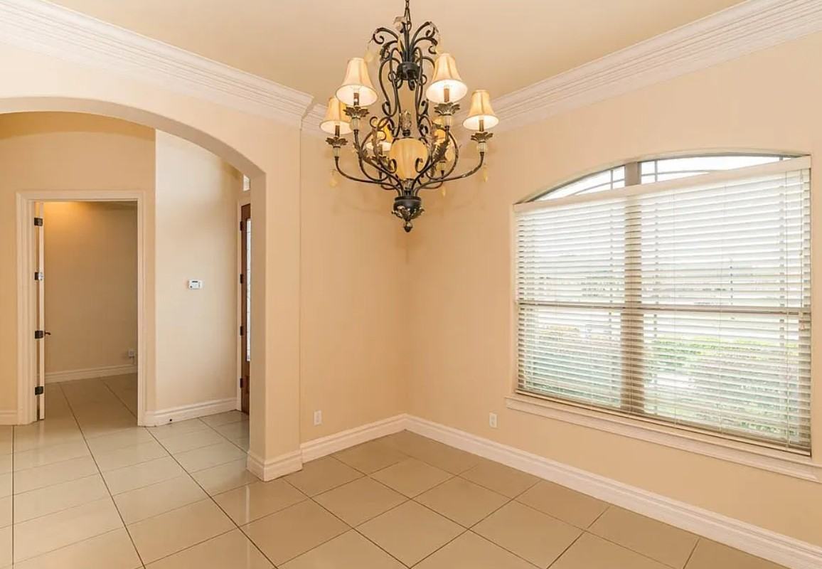 7 Stonebrook Ct - Photo 5 of 34