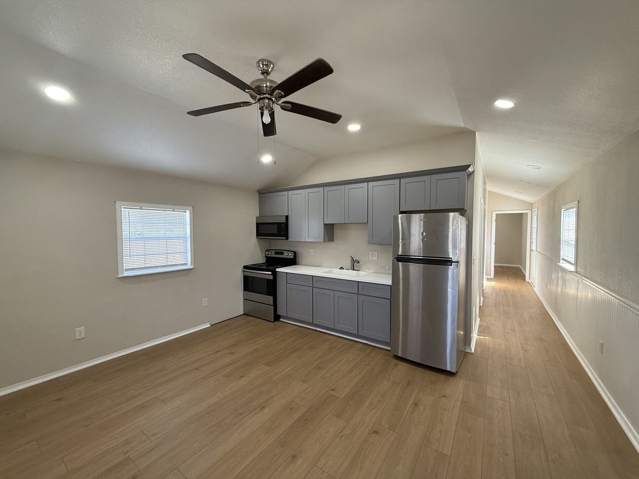 19 Aspen Cir #1 - Photo 5 of 11