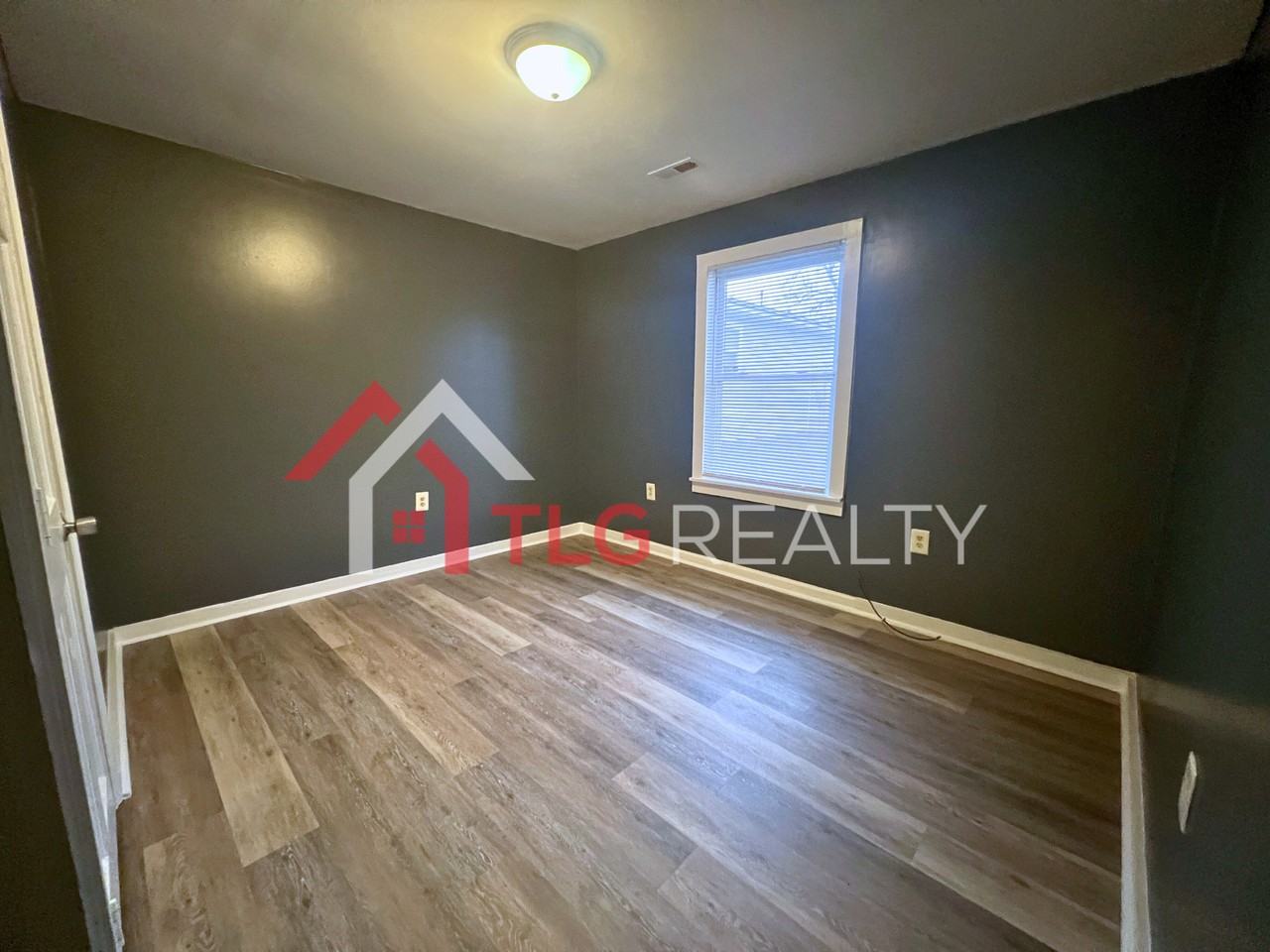 414 N Railroad Es St #414 - Photo 6 of 8