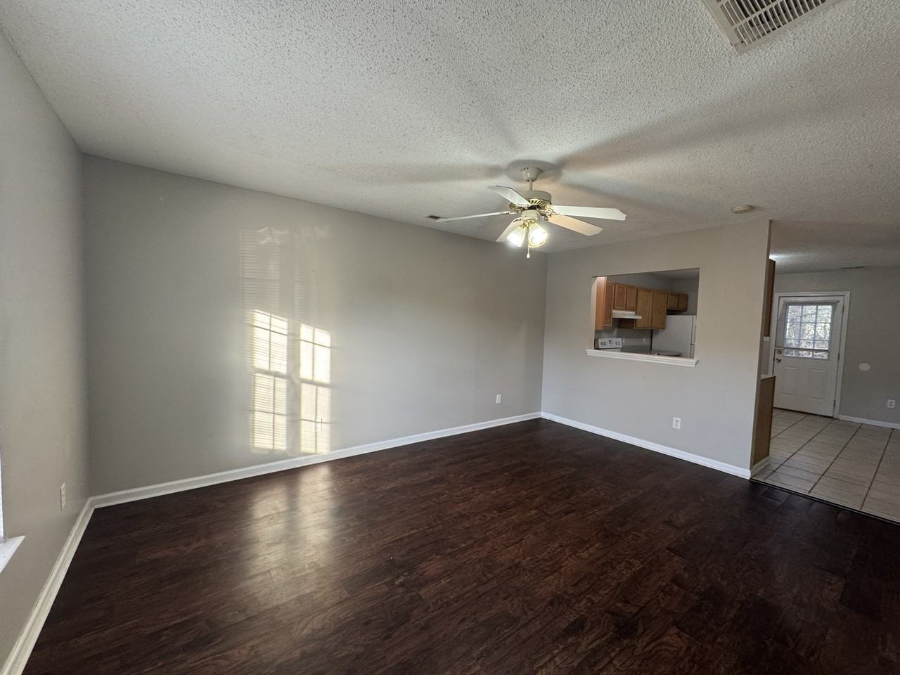 364 Hunting Green Dr #1 - Photo 2 of 6