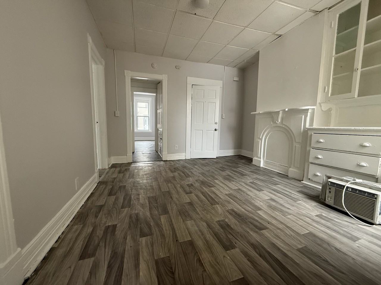 339 1st St #1 - Photo 4 of 10