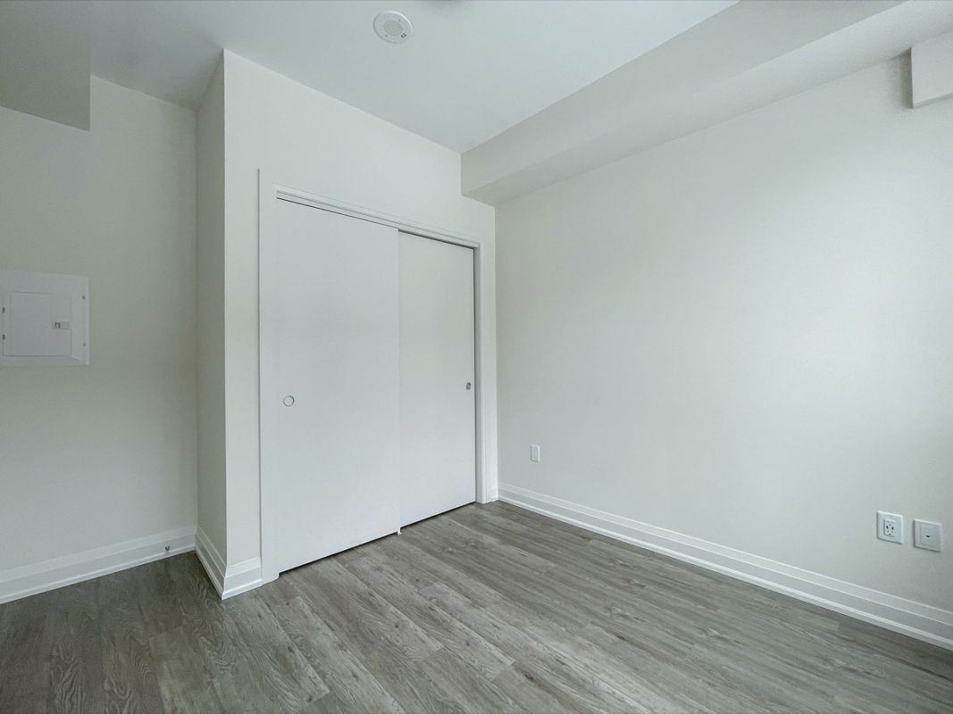 212 King William St - Photo 7 of 20