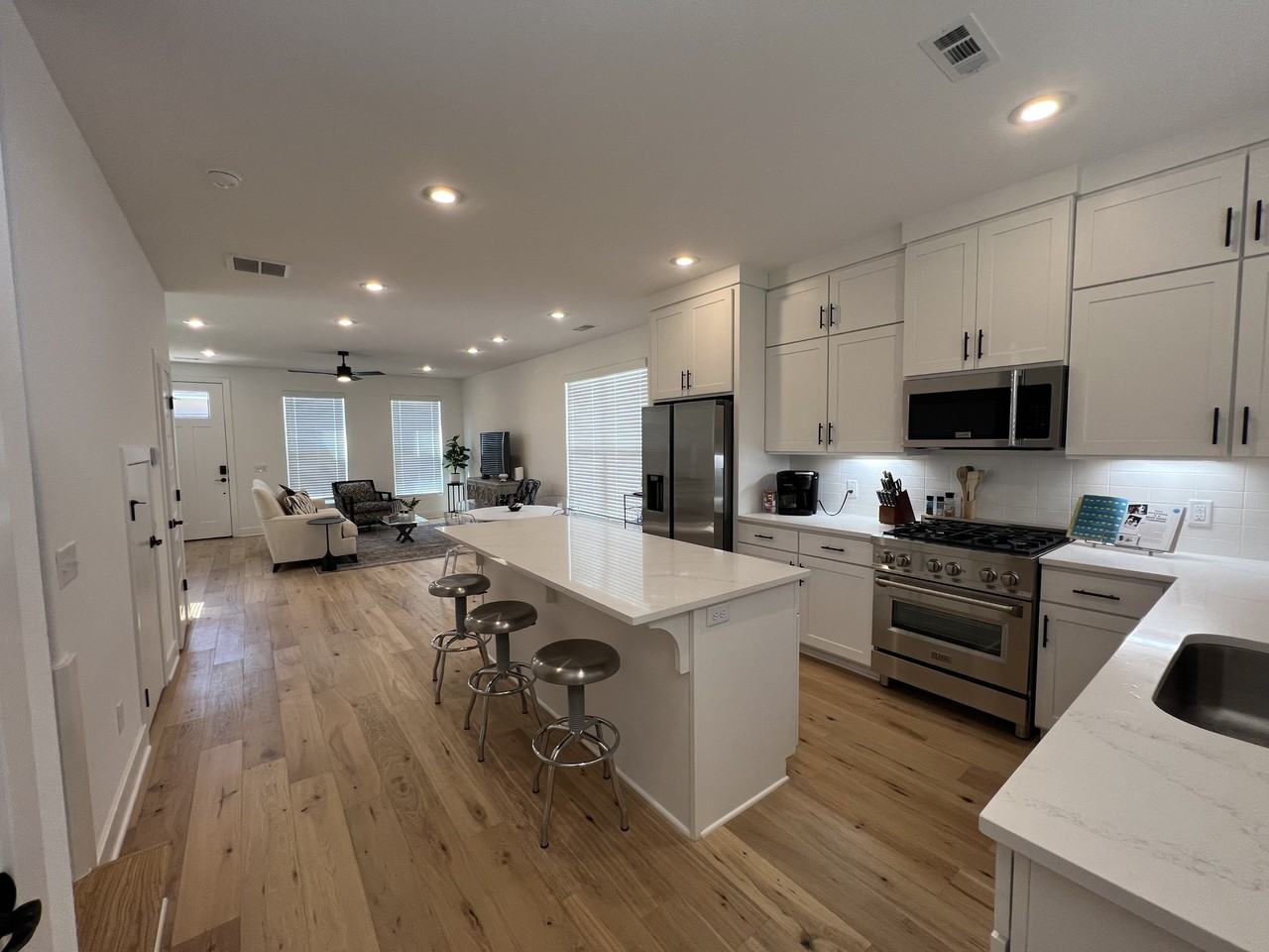 1326 S Van Buren Ave #1 - Photo 2 of 11