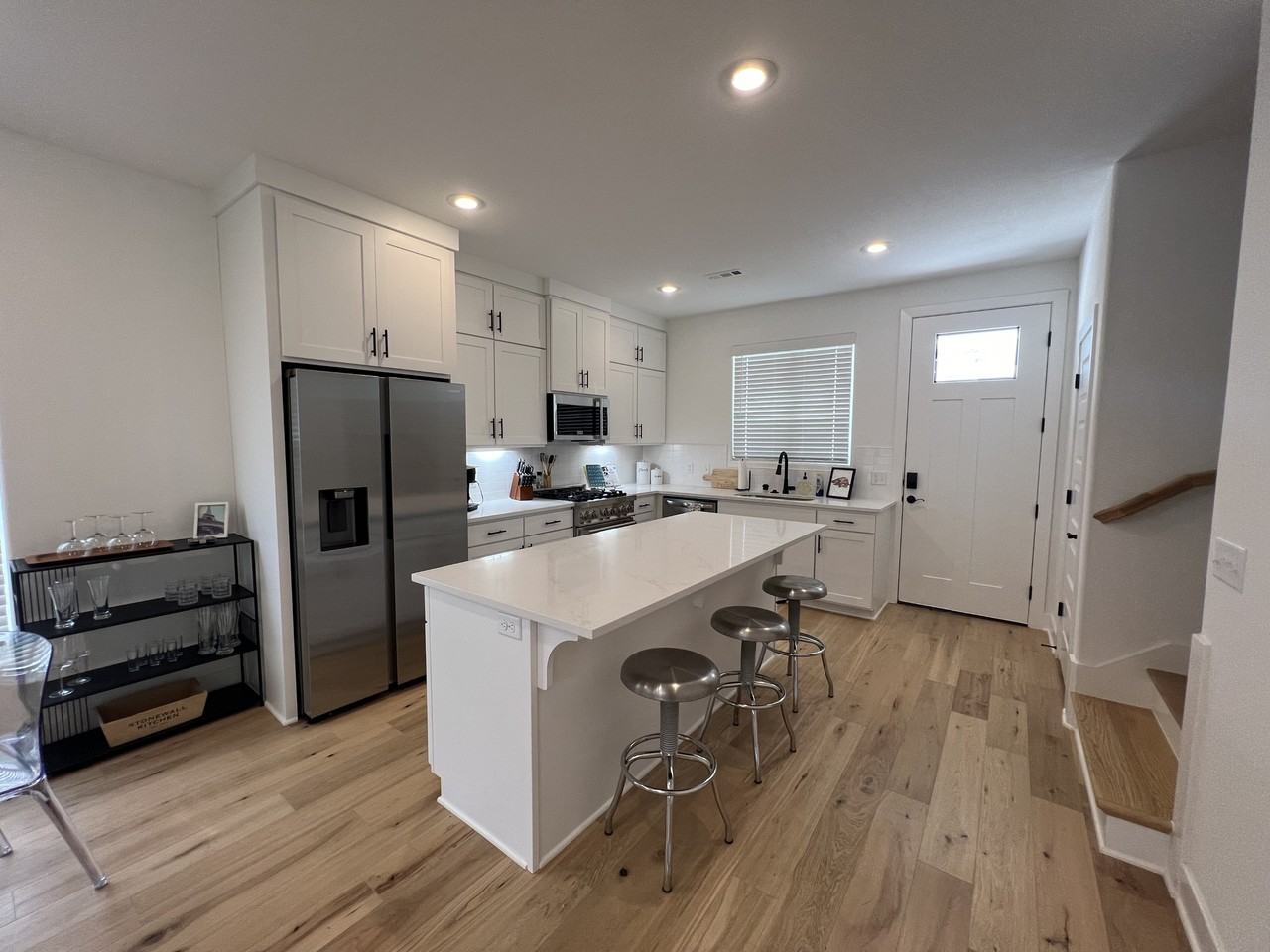 1326 S Van Buren Ave #1 - Photo 3 of 11