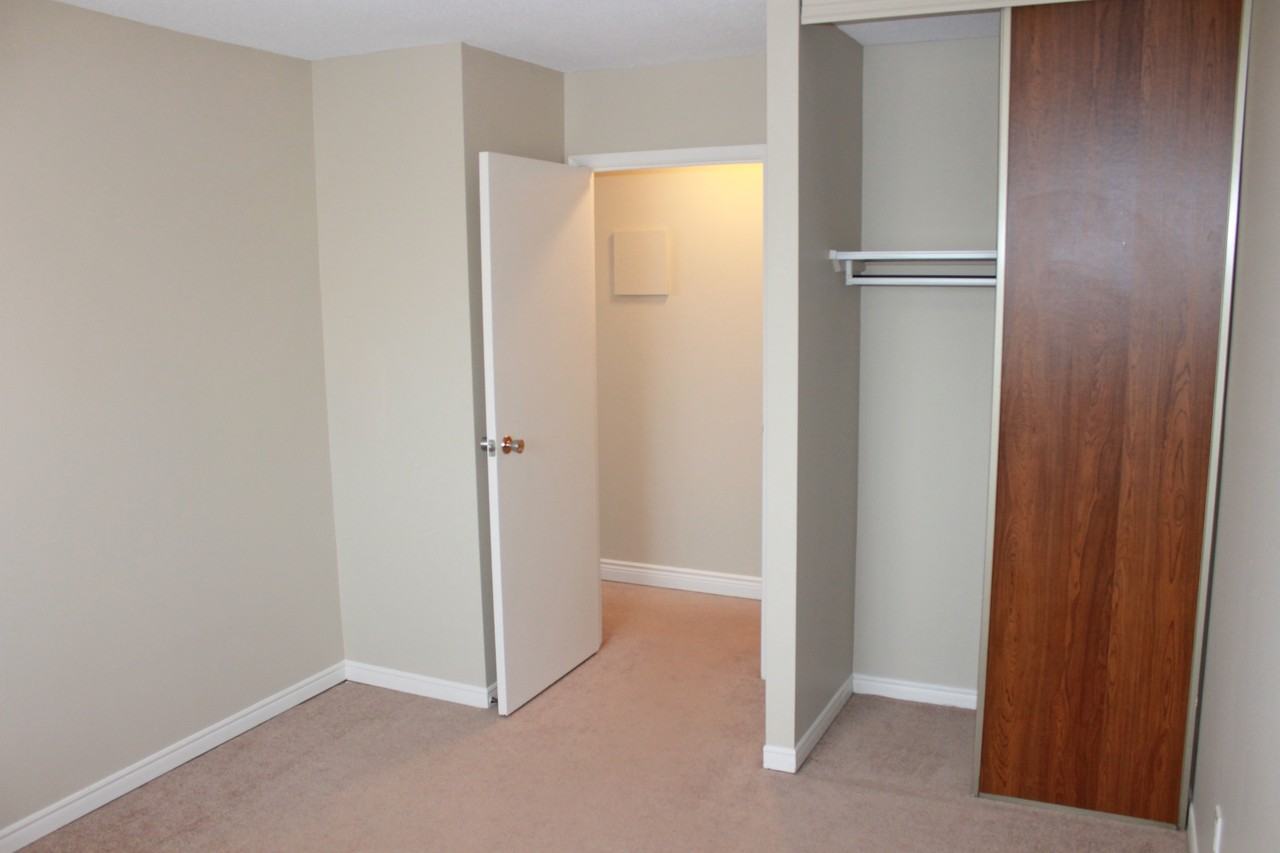 Pleasantville Apartments - Photo 6 of 8