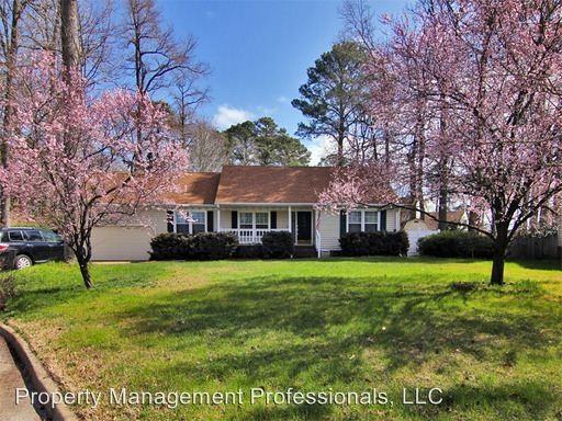 1008 Hollins College Ct - Photo 2 of 8