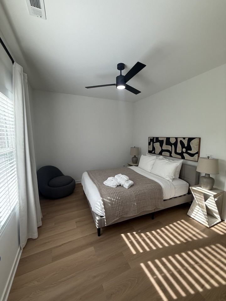 1332 S Van Buren Ave #1 - Photo 4 of 8