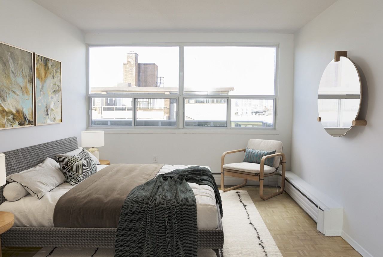 Blenheim Court Apartments - Photo 3 of 6