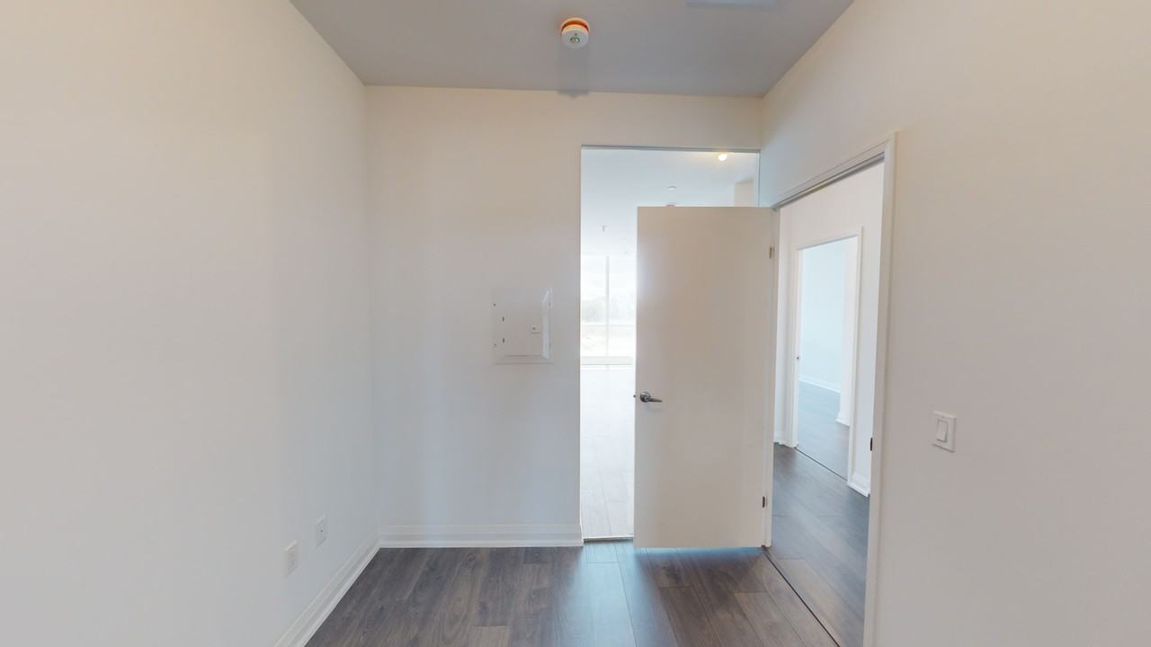 PARK TERRACES AT VALHALLA TOWN SQUARE - Photo 3 of 17