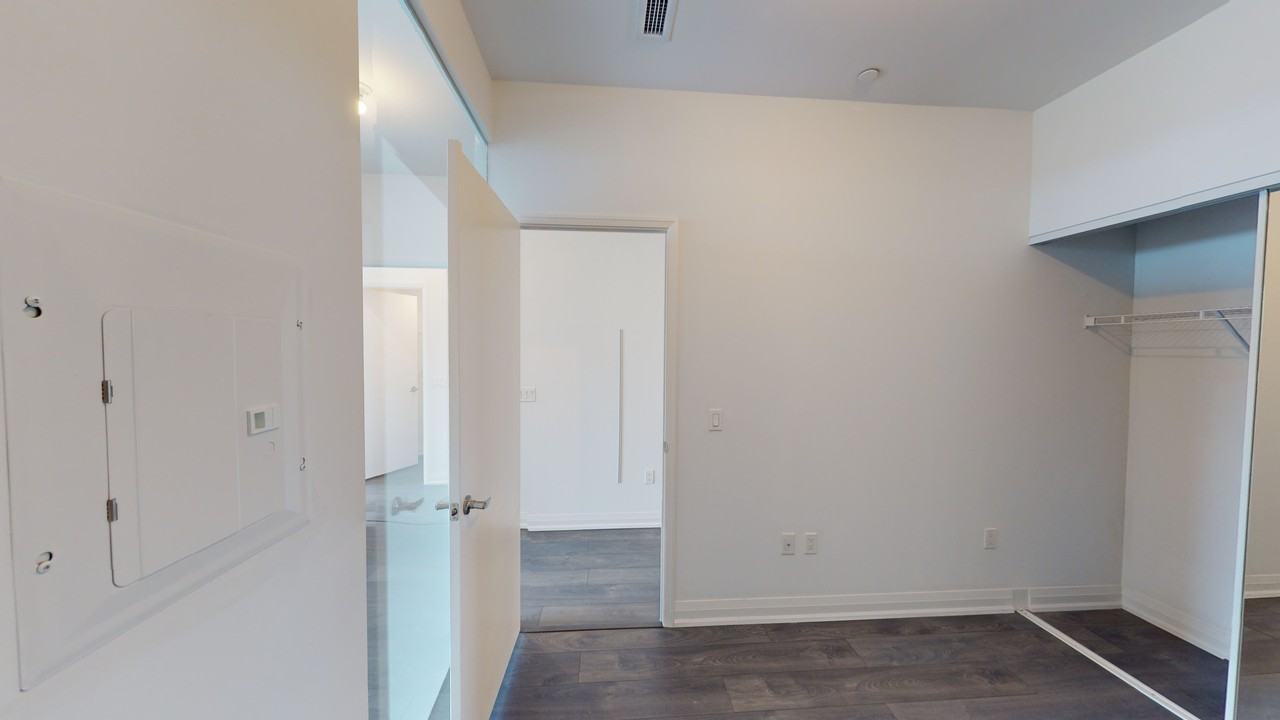 PARK TERRACES AT VALHALLA TOWN SQUARE - Photo 5 of 17