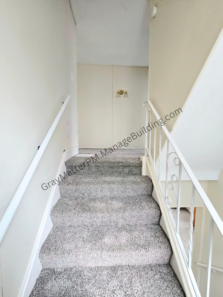 721 Cascade St #1 - Photo 4 of 14