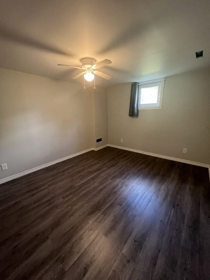 926 Dainard Dr - Photo 7 of 22