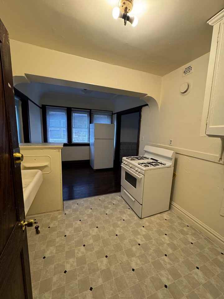 823 S 22nd St #6