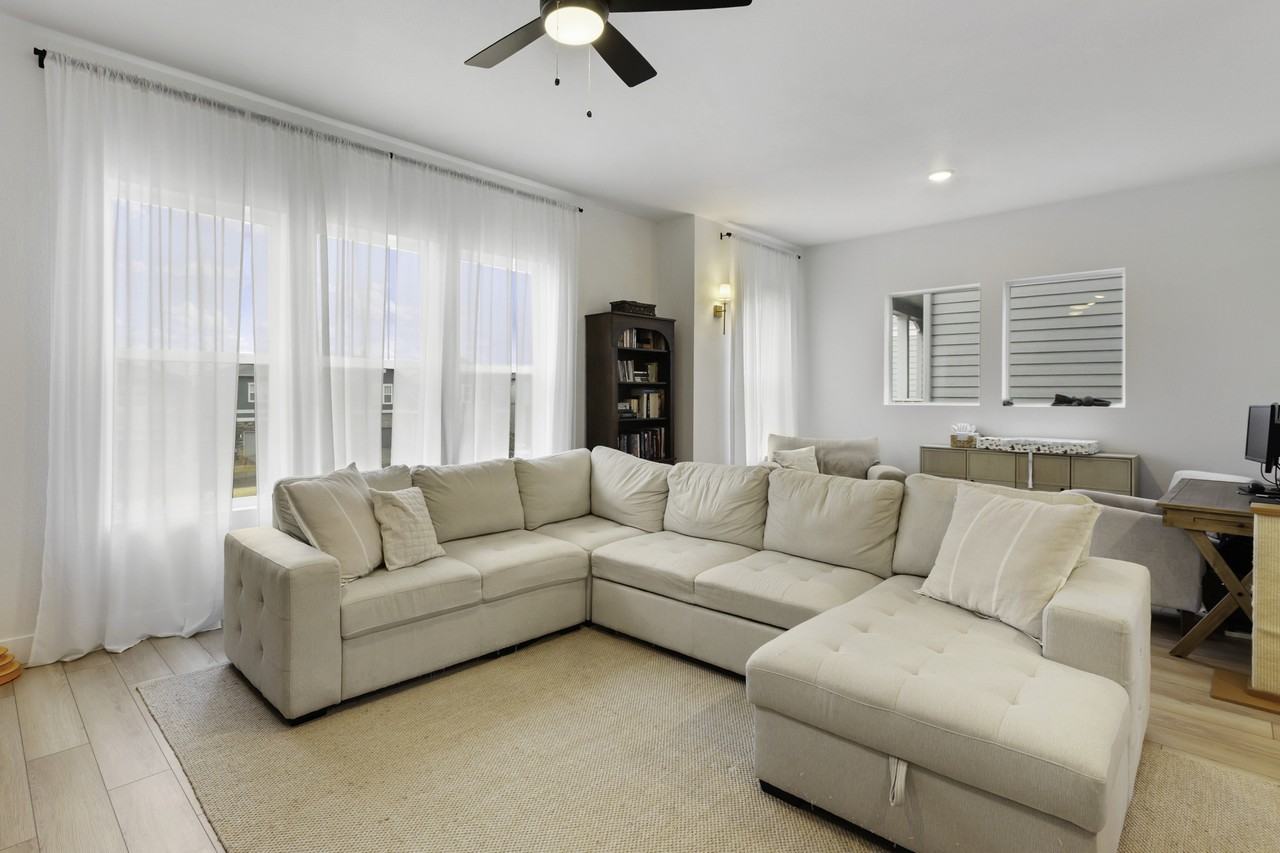 4474 Peak Crest Vw #1 - Photo 4 of 20