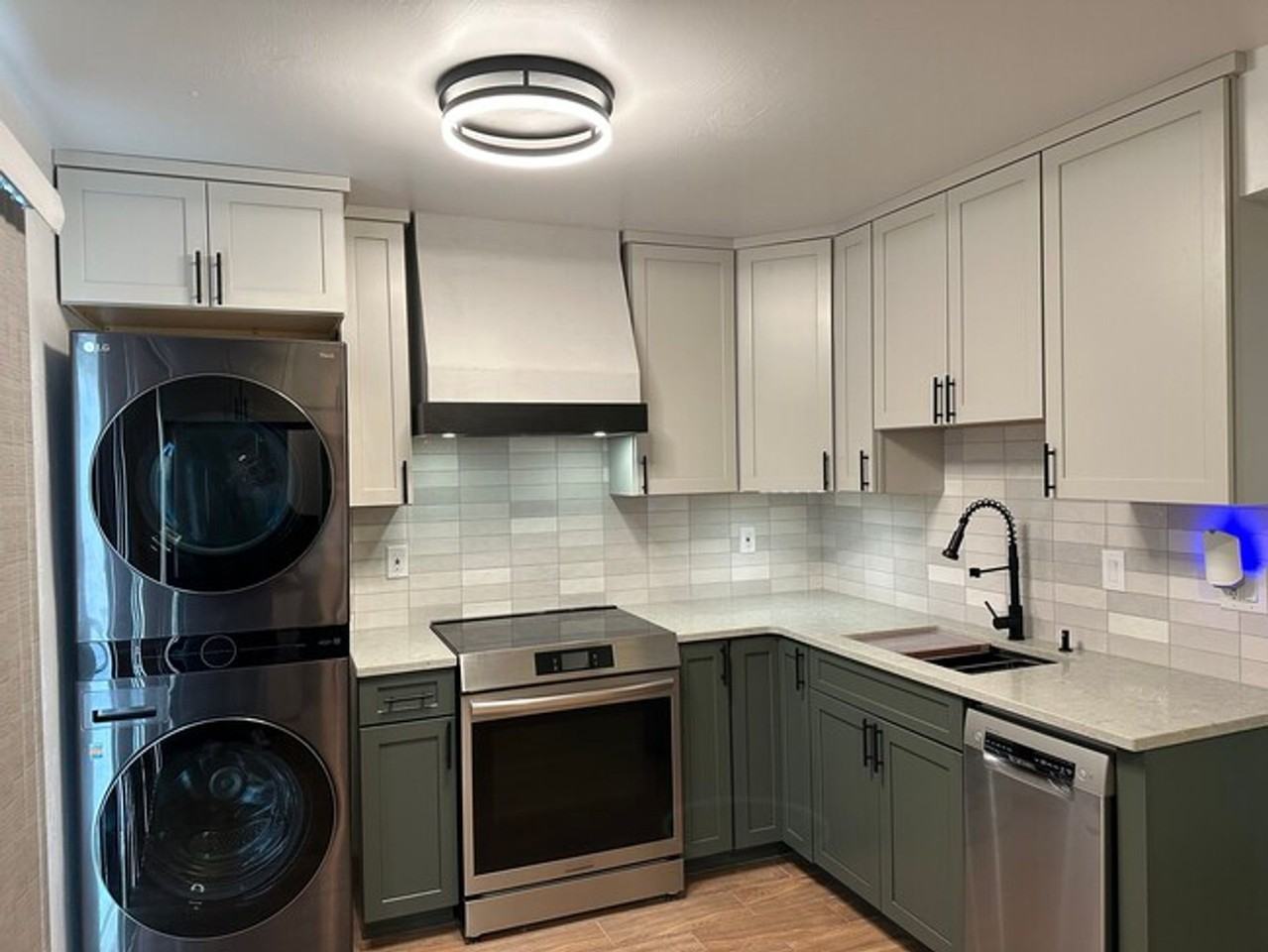 Palm Villas - Photo 2 of 11