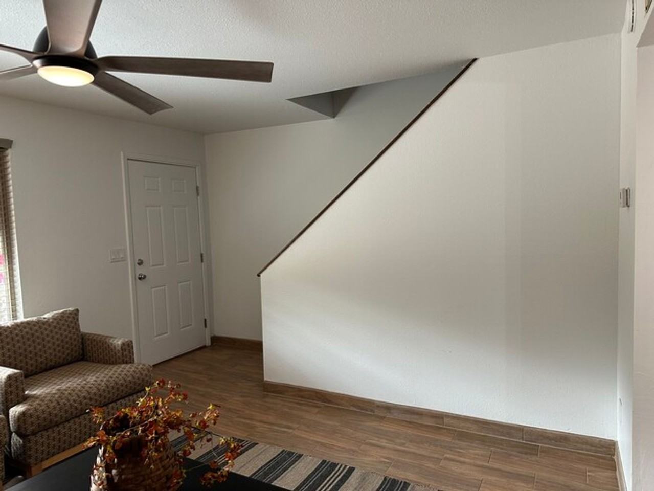 Palm Villas - Photo 4 of 11