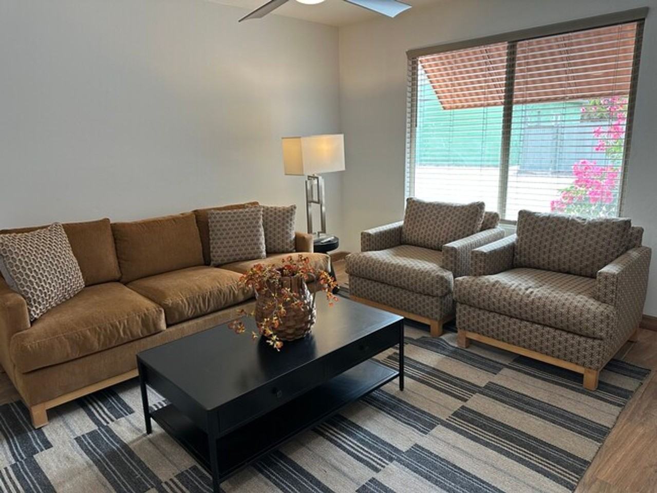 Palm Villas - Photo 7 of 11