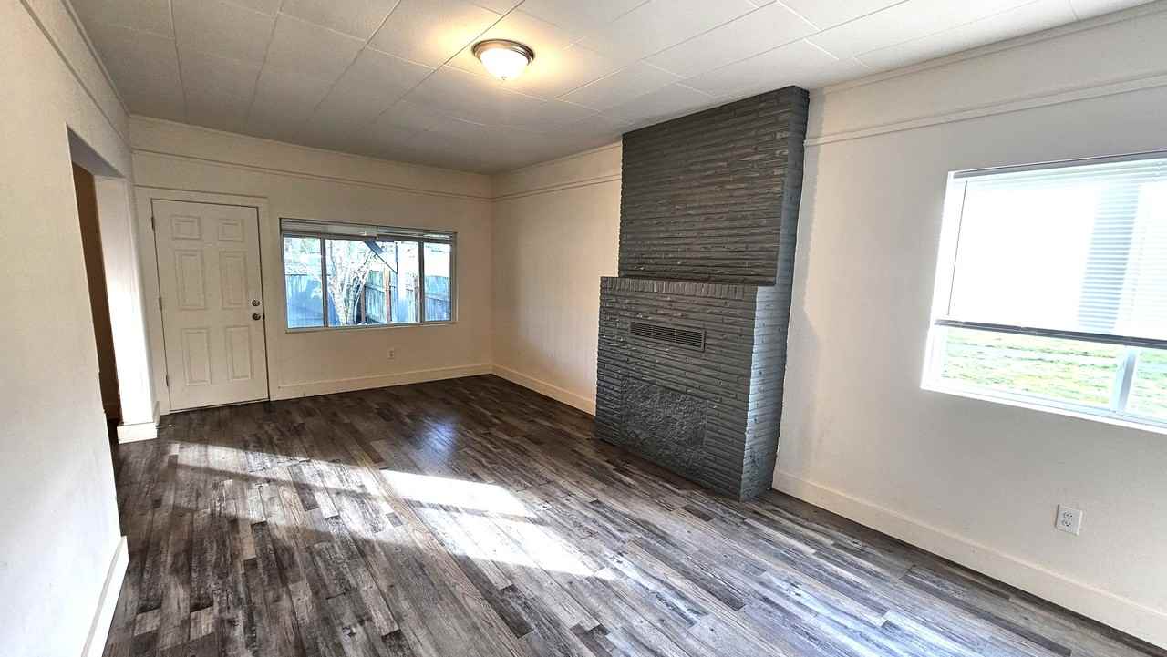 Cent- 1206 B StreetUnit A #1 - Photo 2 of 15