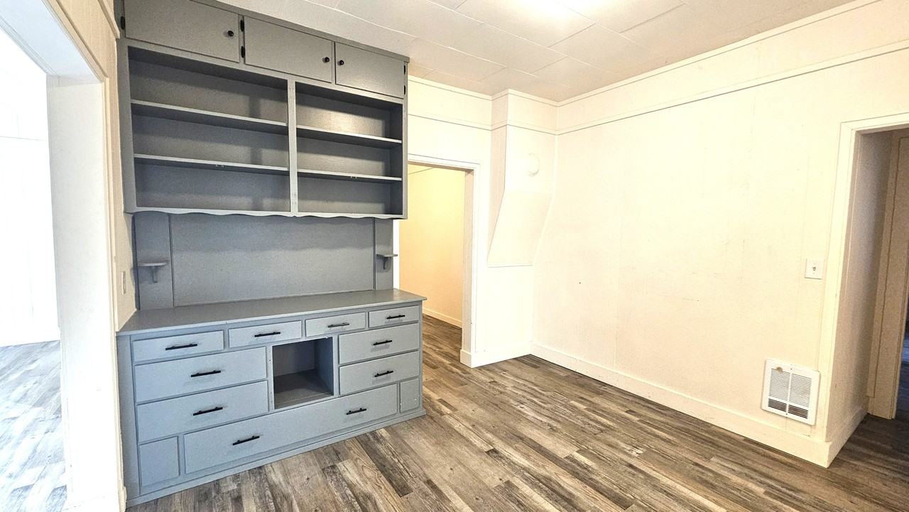 Cent- 1206 B StreetUnit A #1 - Photo 3 of 15