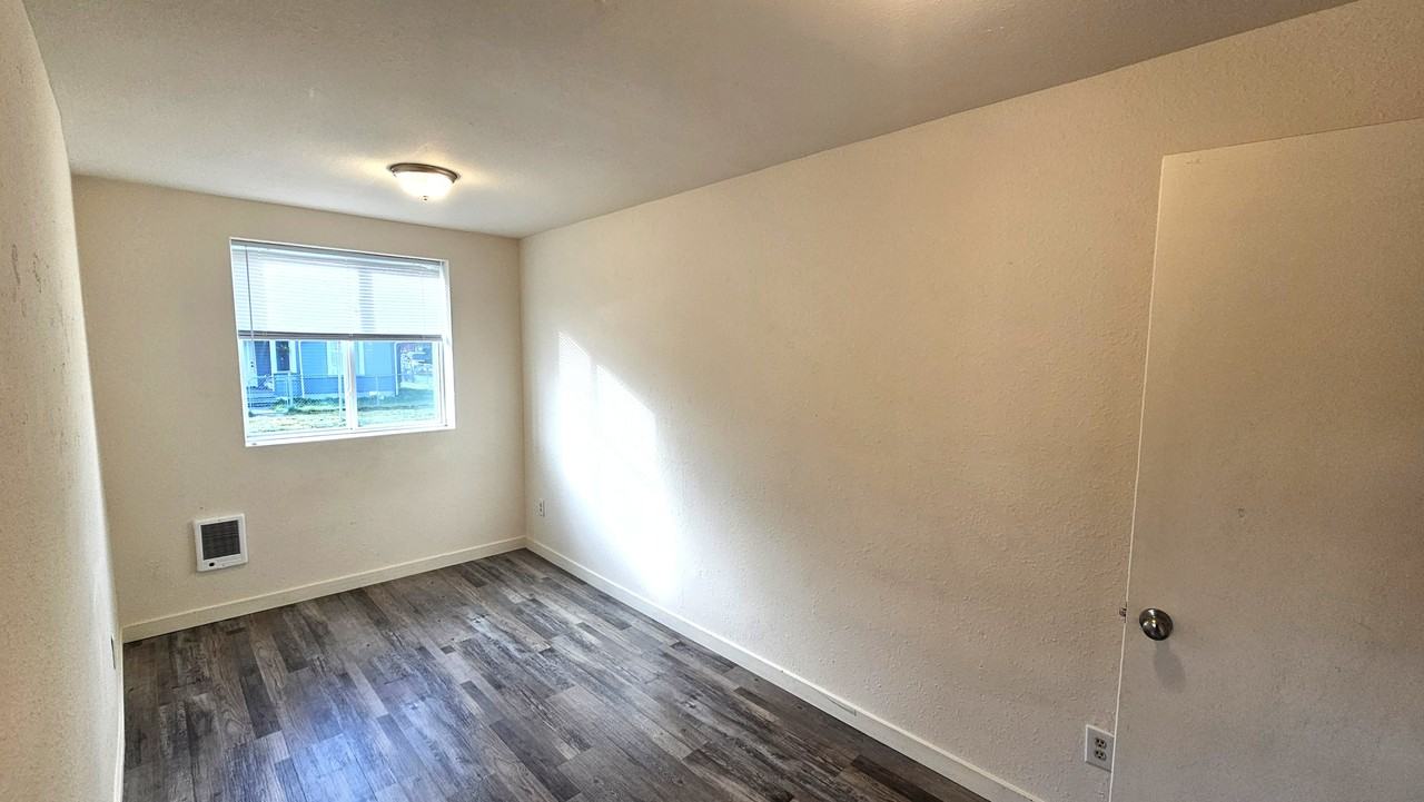 Cent- 1206 B StreetUnit A #1 - Photo 4 of 15