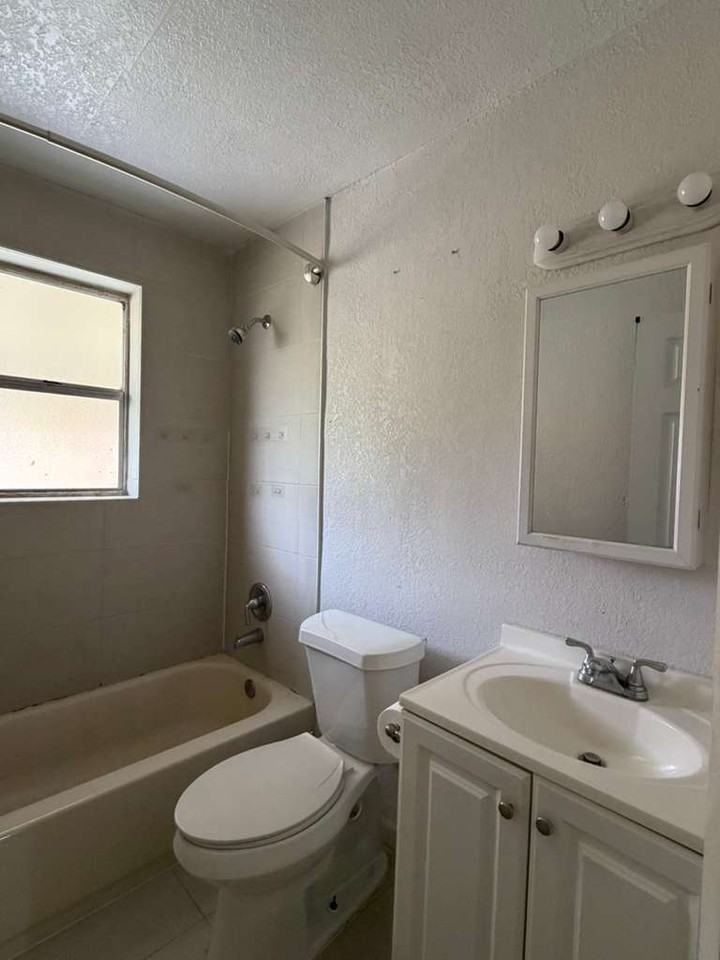 2309 Simms St #B - Photo 6 of 11