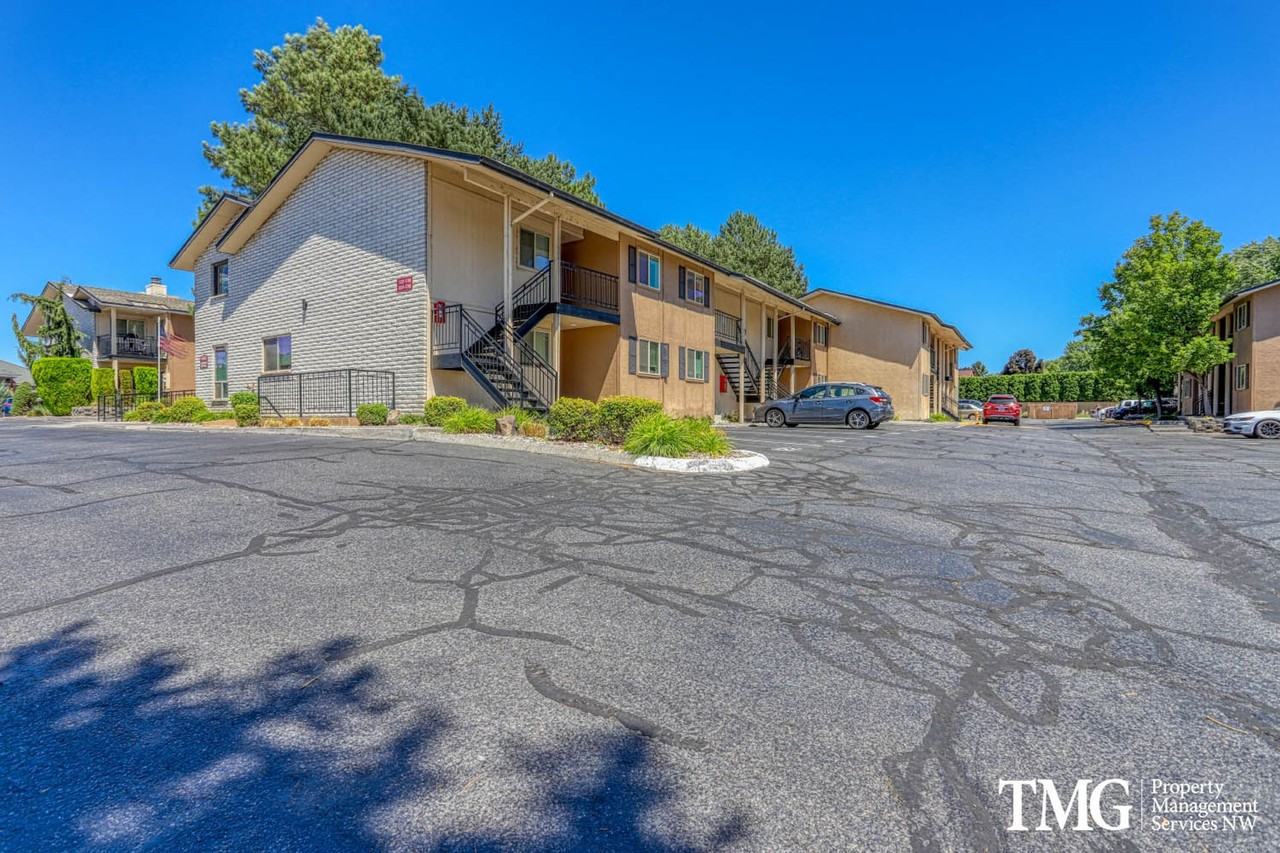 The Illahee Apartments - Photo 2 of 50