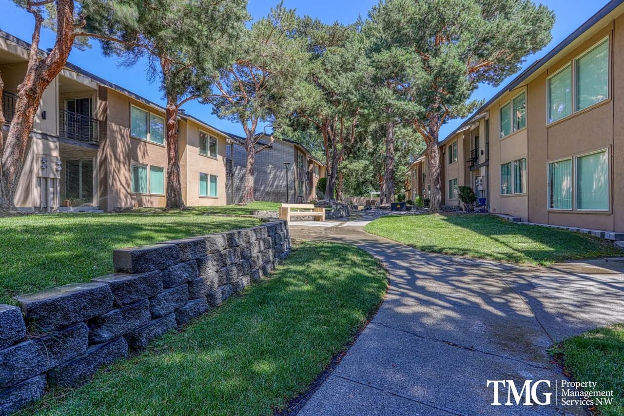 The Illahee Apartments - Photo 5 of 50